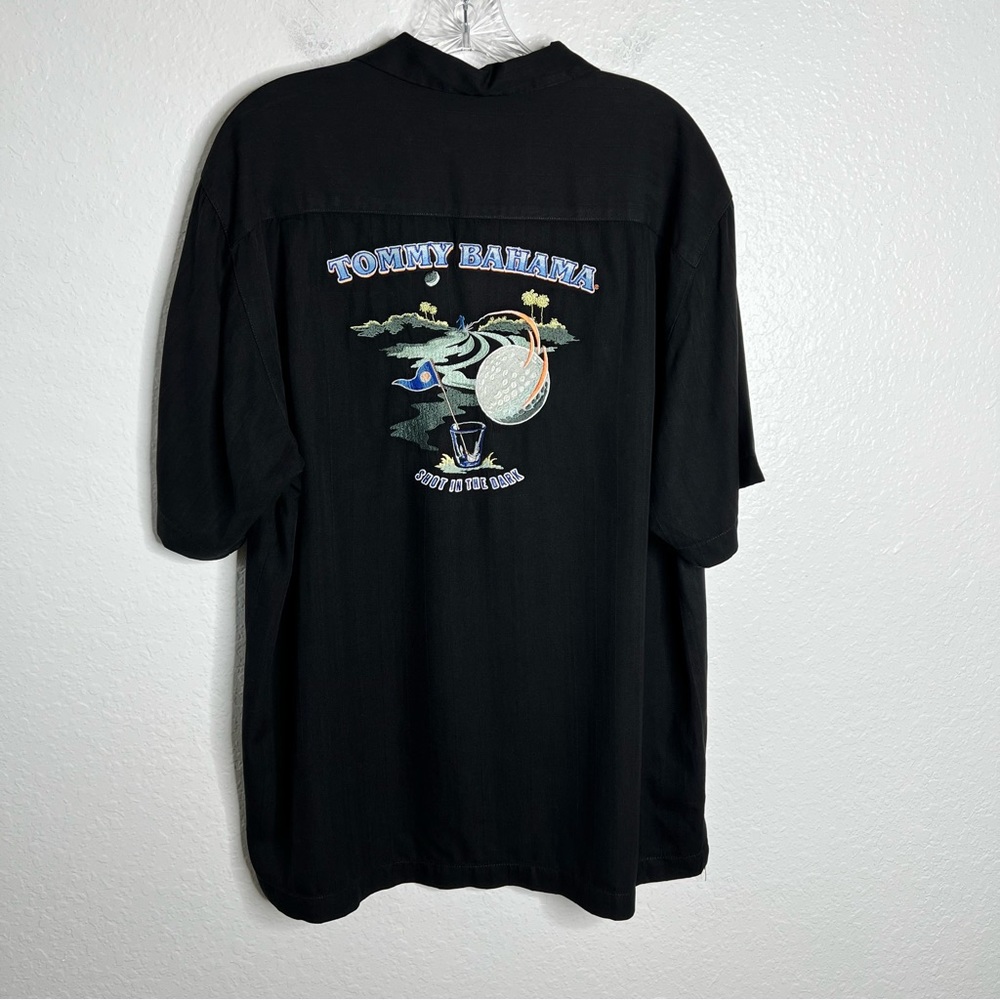 Tommy Bahama Men Large  Black Silk  Golf Print  Shot In The Dark shirt